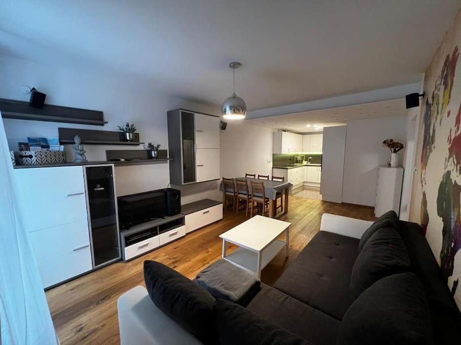 Porec, Tolle 3 Zi-Whg, Sehr Zentral, Top Zustand! Mit Internet Und W-Lan! 외부 사진